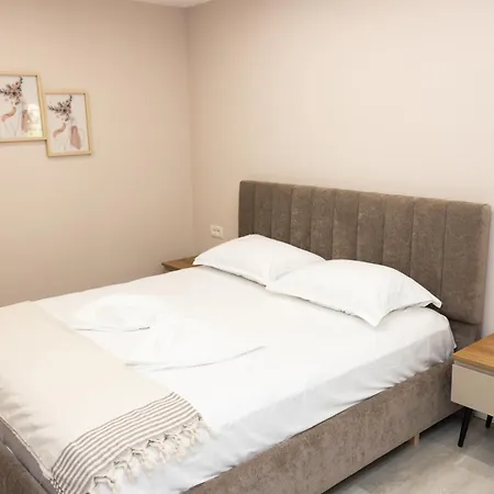3 Min To Center Stylish Stay's *