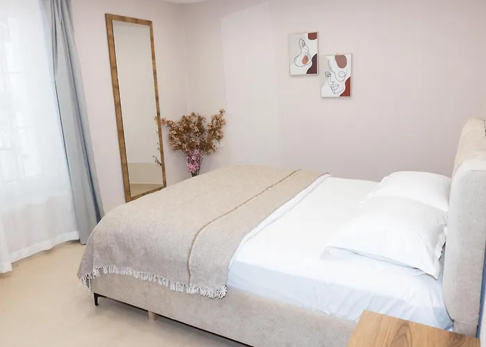 Luxury City Center Apartment - Free Parking 公寓 *