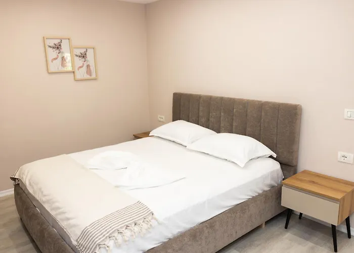 Luxury City Center Apartment - Free Parking *