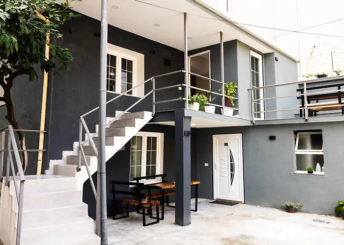 Luxury City Center Apartment - Free Parking * 地拉那
